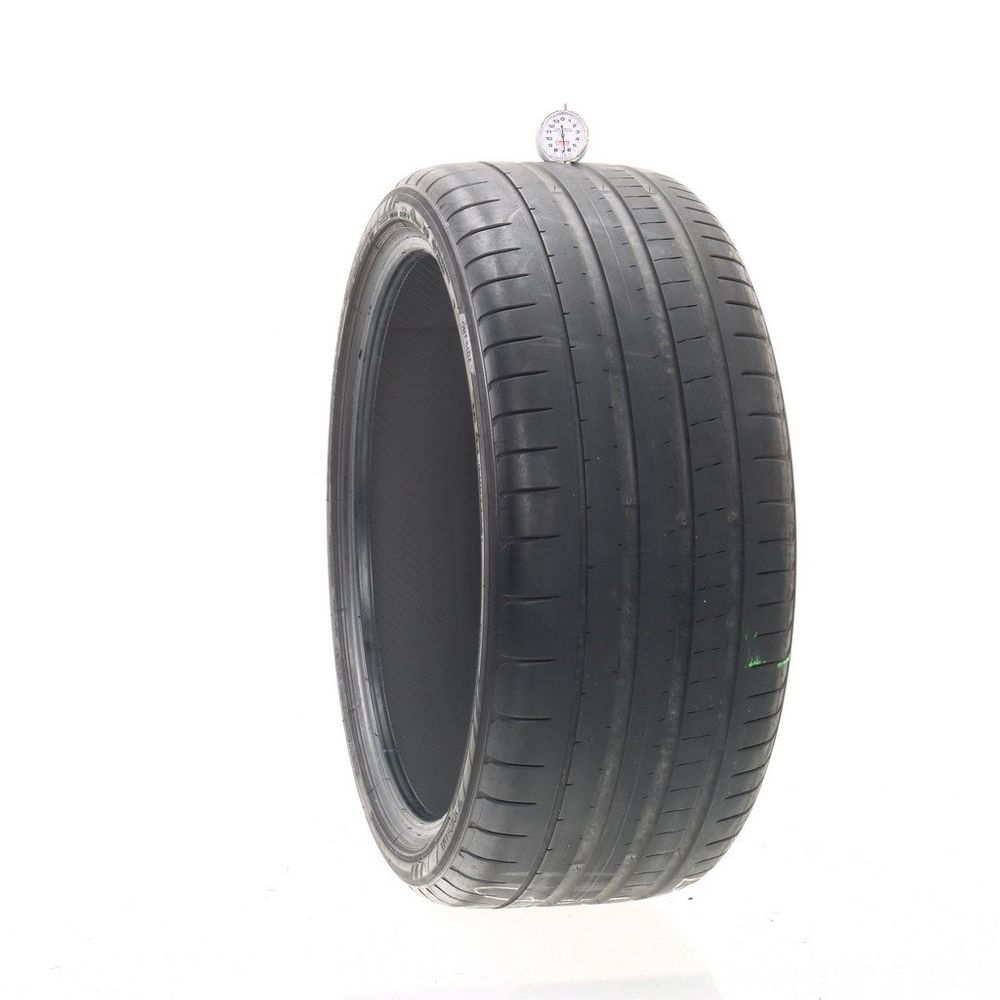 Set of (2) Used 255/35ZR21 Yokohama Advan Sport V107 MO1 98Y - 6.5-7.5/32 - Image 1
