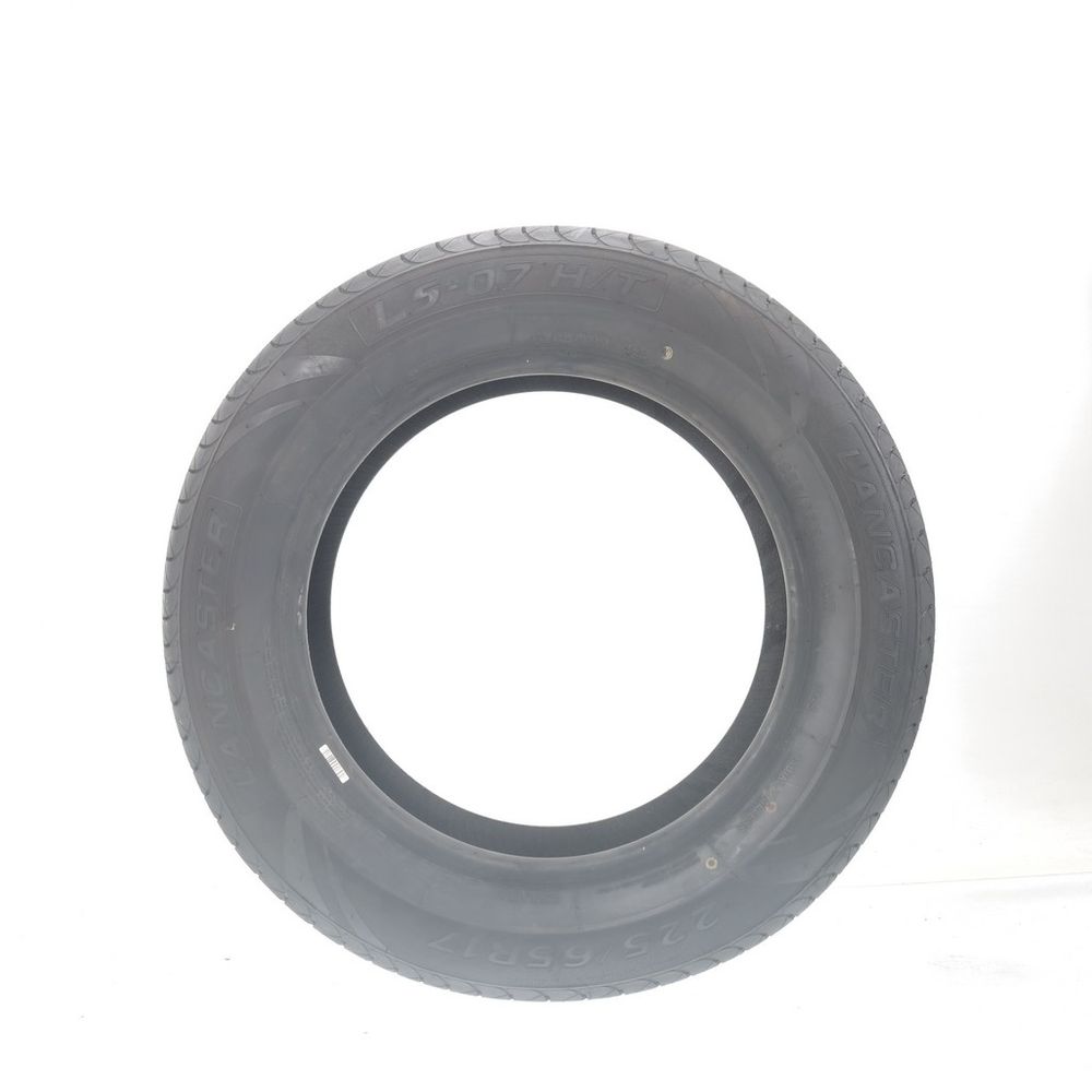 New 225/65R17 Lancaster LS-07 H/T 102T - Image 3