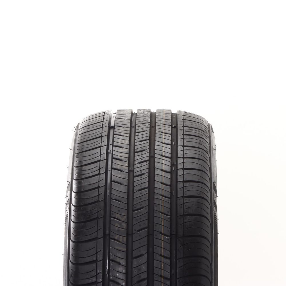 New 225/40R18 Kumho Solus TA31 88V - Image 2