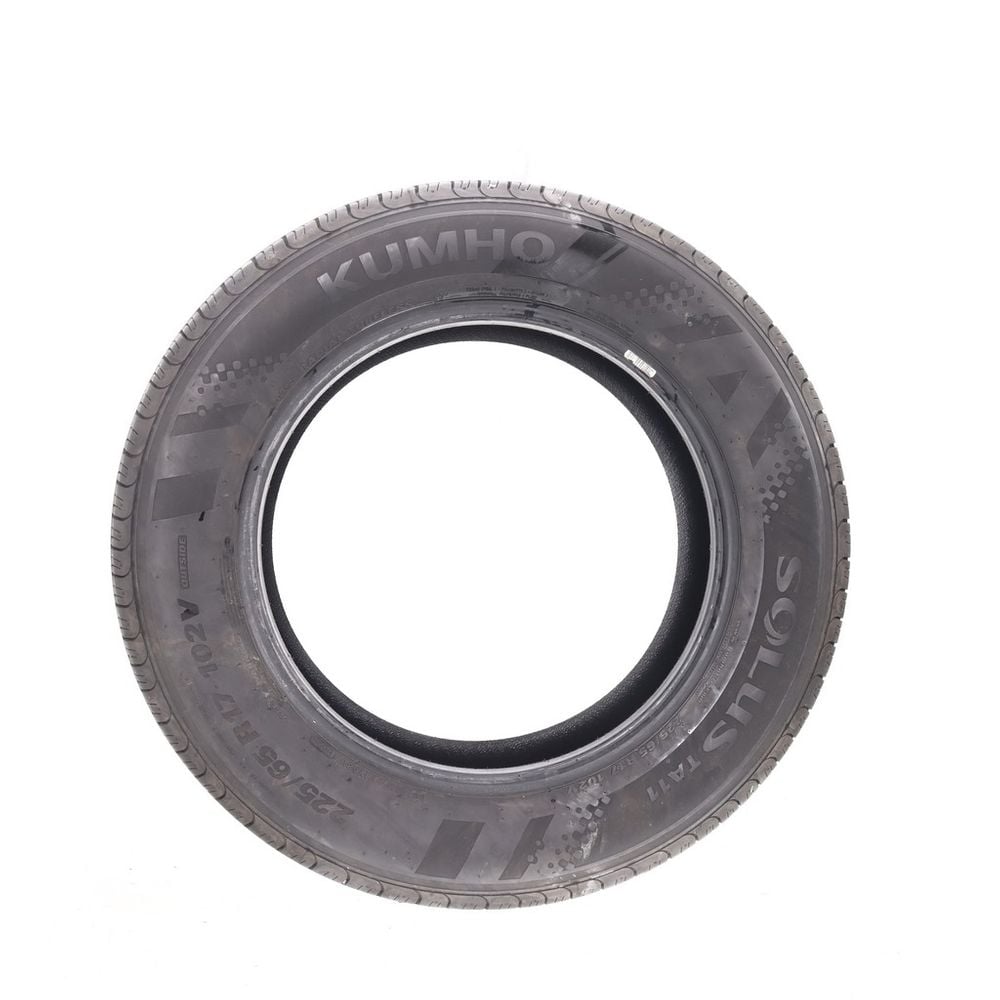 Used 225/65R17 Kumho Solus TA11 102V - 10.5/32 - Image 3