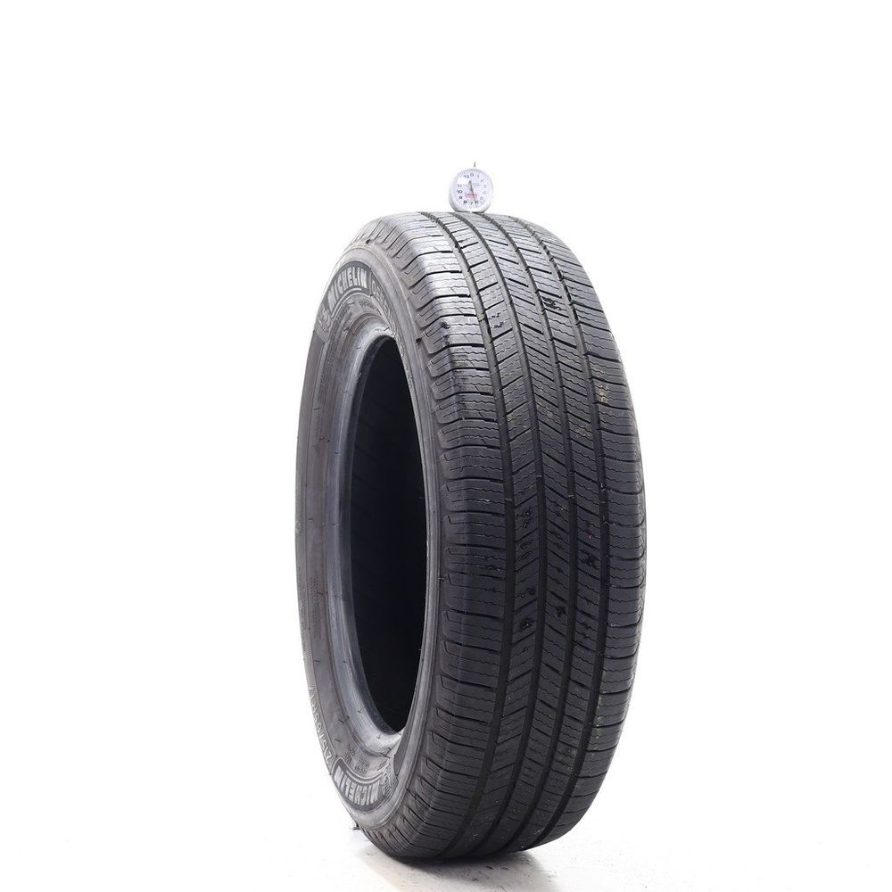 Used 215/65R17 Michelin Defender T+H 99H - 6.5/32 - Image 1