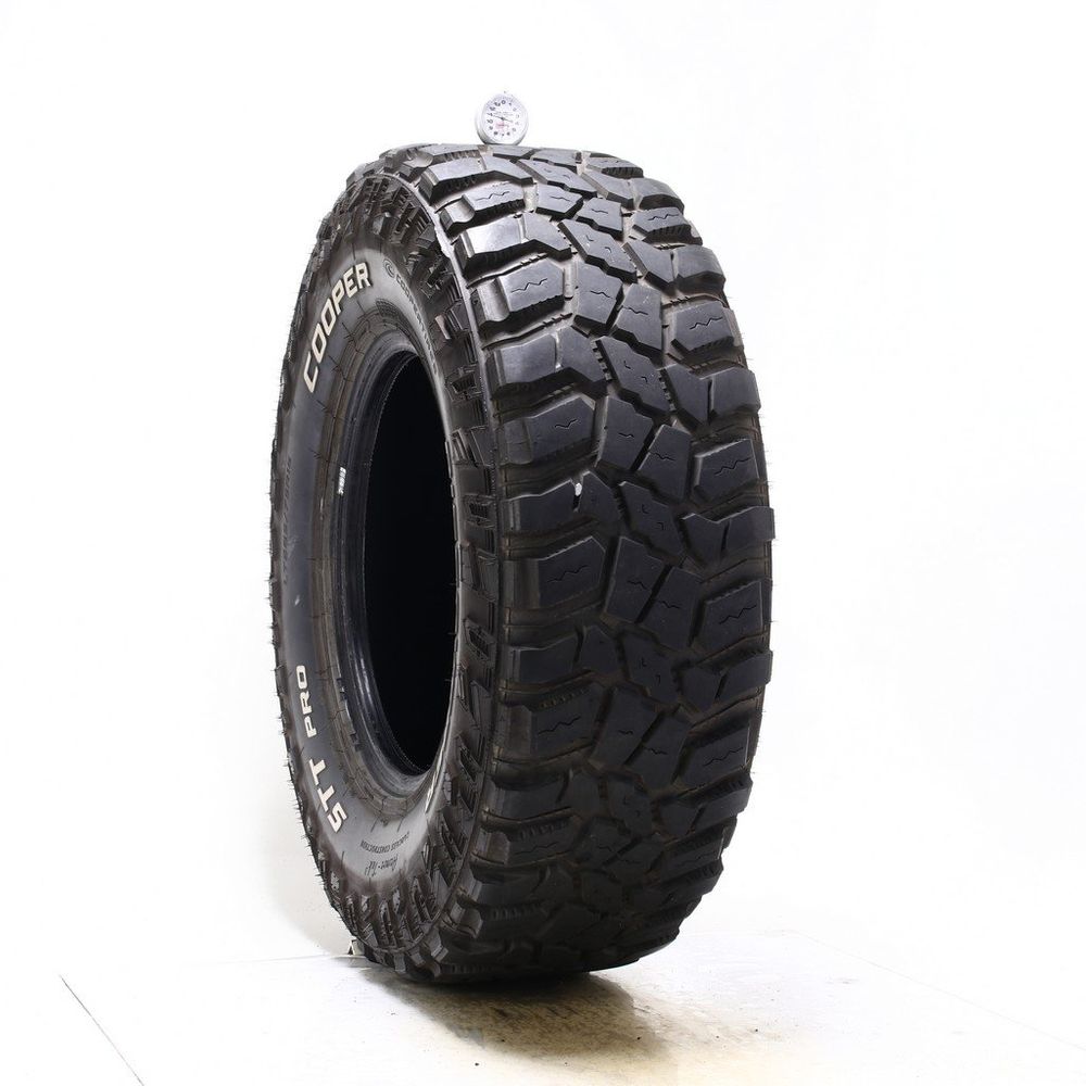 Used LT 265/75R16 Cooper Discoverer STT Pro 123/120Q E - 11/32 - Image 1