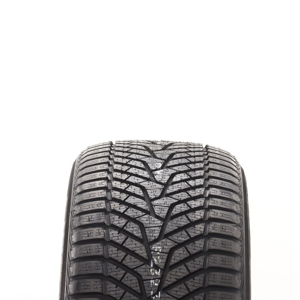 New 255/45R19 Yokohama BluEarth Winter V905 104V - Image 2