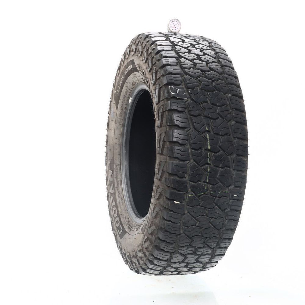 Used LT 295/70R18 Cooper Discoverer Stronghold AT 129/126S E - 12.5/32 - Image 1