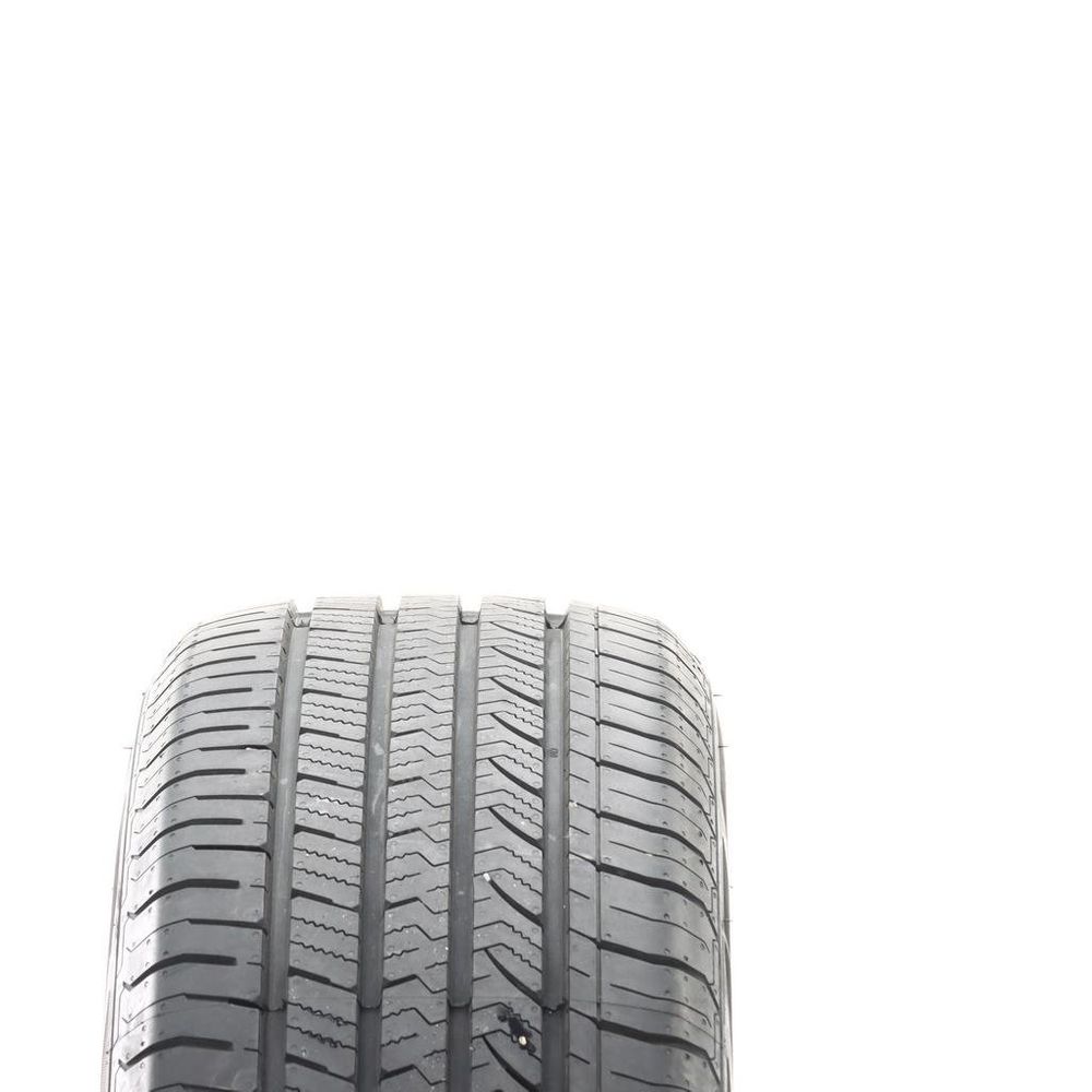 New 225/55R18 Hercules Roadtour Connect AS 98H - Image 2