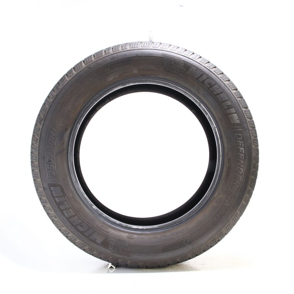 Used 255/60R19 Michelin Defender LTX MS 109H - 10/32 - Image 3
