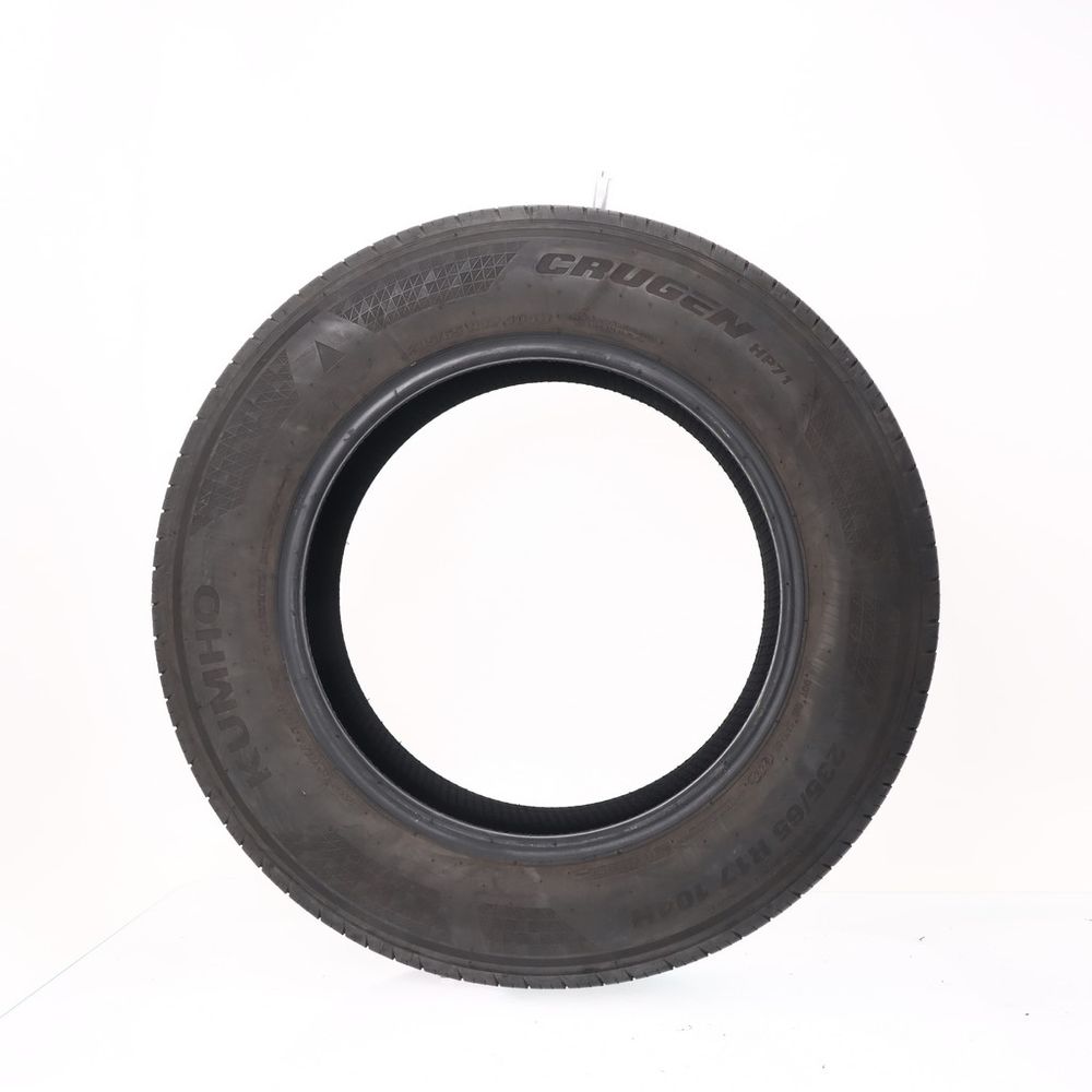 Set of (2) Used 235/65R17 Kumho Crugen HP71 104H - 5.5-6.5/32 - Image 3