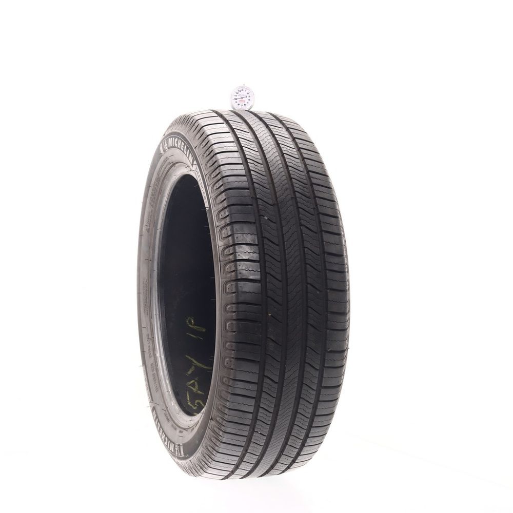 Set of (2) Used 235/55R19 Michelin Defender 2 105H - 9-10/32 - Image 4