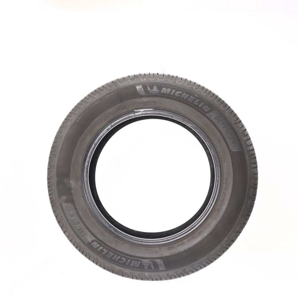 Set of (2) Used 235/65R17 Michelin Defender 2 104H - 8.5-9.5/32 - Image 6
