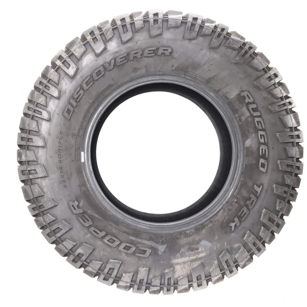 Used LT 35X12.5R17 Cooper Discoverer Rugged Trek 121Q E - 17/32 - Image 3