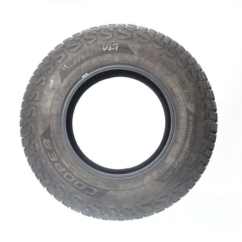 Used LT 295/70R18 Cooper Discoverer Stronghold AT 129/126S E - 12.5/32 - Image 3