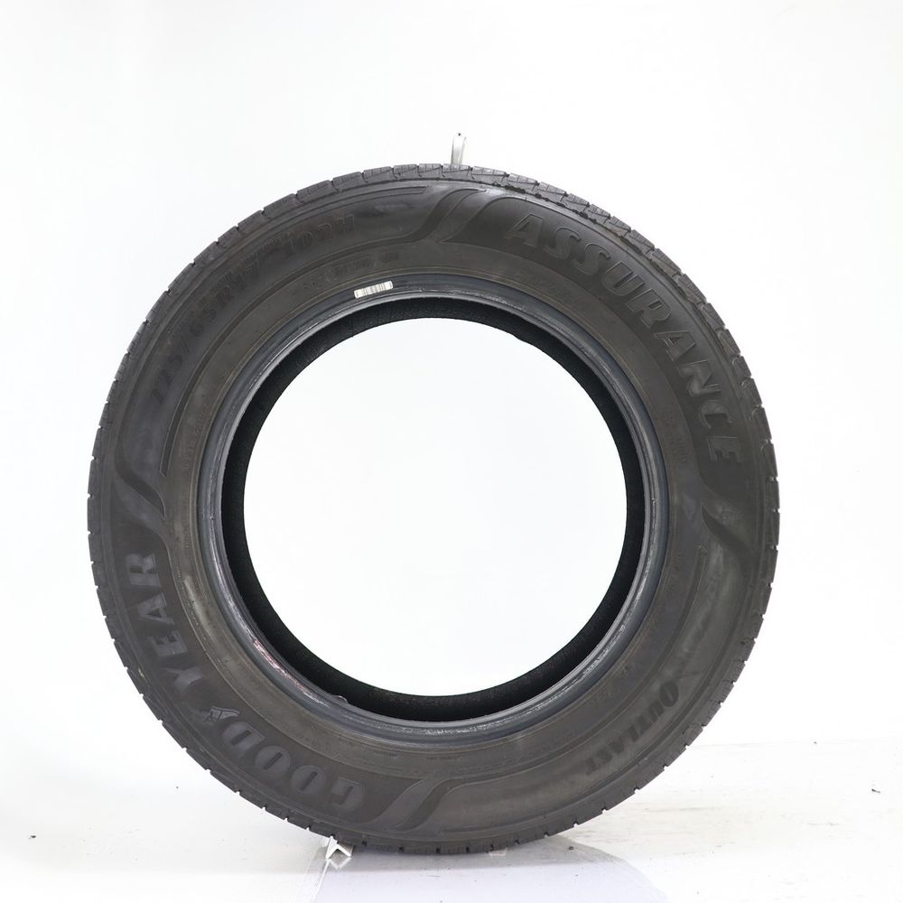 Set of (2) Used 225/65R17 Goodyear Assurance Outlast 102H - 7.5-9/32 - Image 6