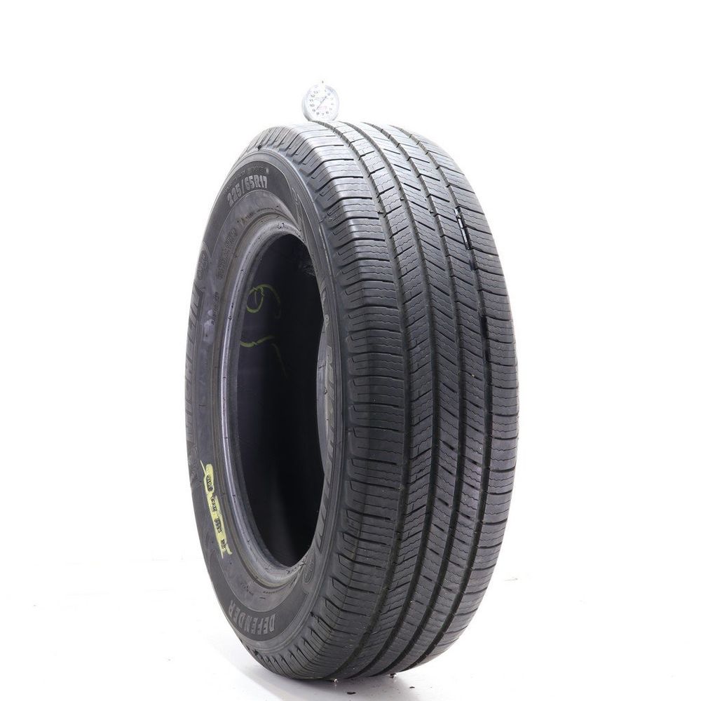Used 225/65R17 Michelin Defender 102T - 8.5/32 - Image 1