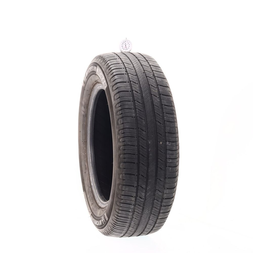 Set of (4) Used 225/65R17 Michelin Defender 2 102H - 6.5-8/32 - Image 1