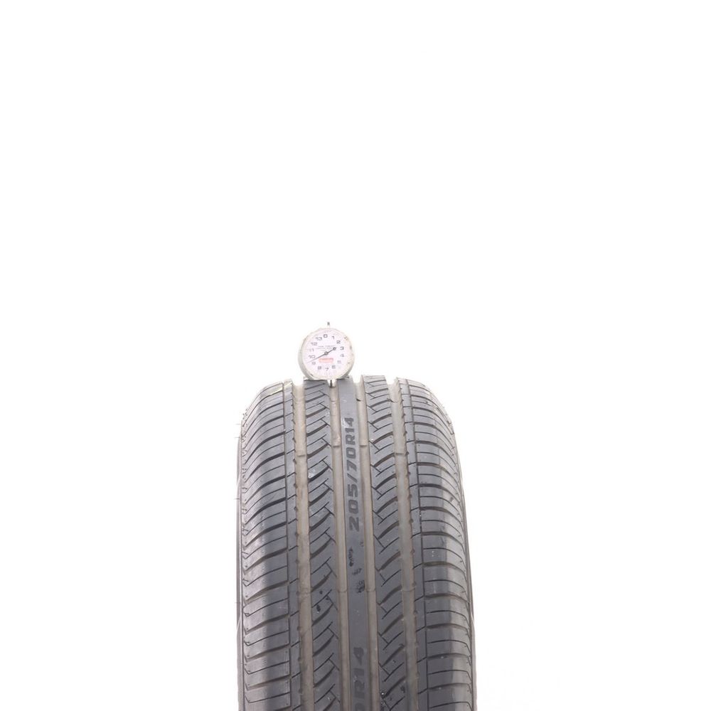 Used 205/70R14 Advanta ER-700 95T - 9.5/32 - Image 2