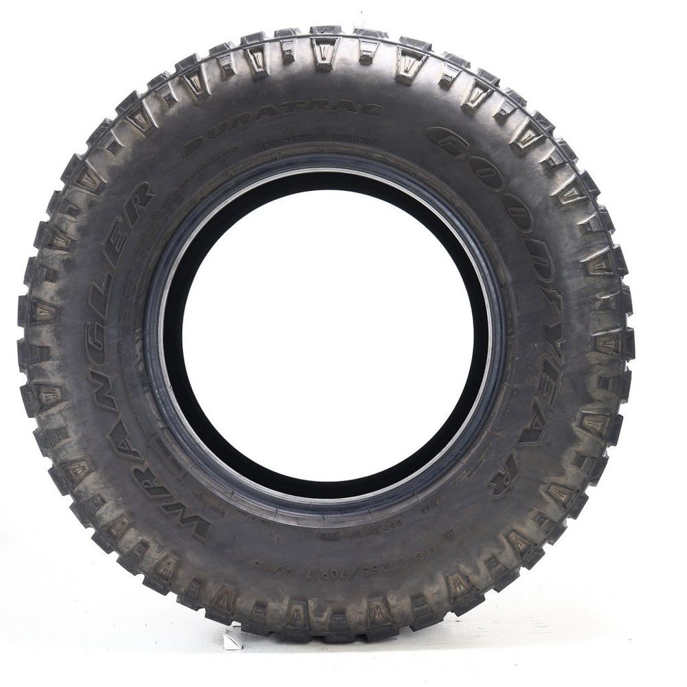 Used LT 285/70R17 Goodyear Wrangler Duratrac 121/118Q E - 8/32 - Image 3