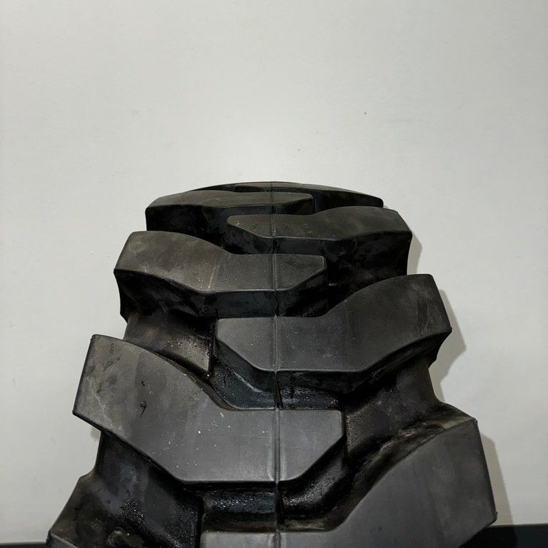 New 33X12-20 Advance Solid Skid Steer 1N/A - 30/32 - Image 2