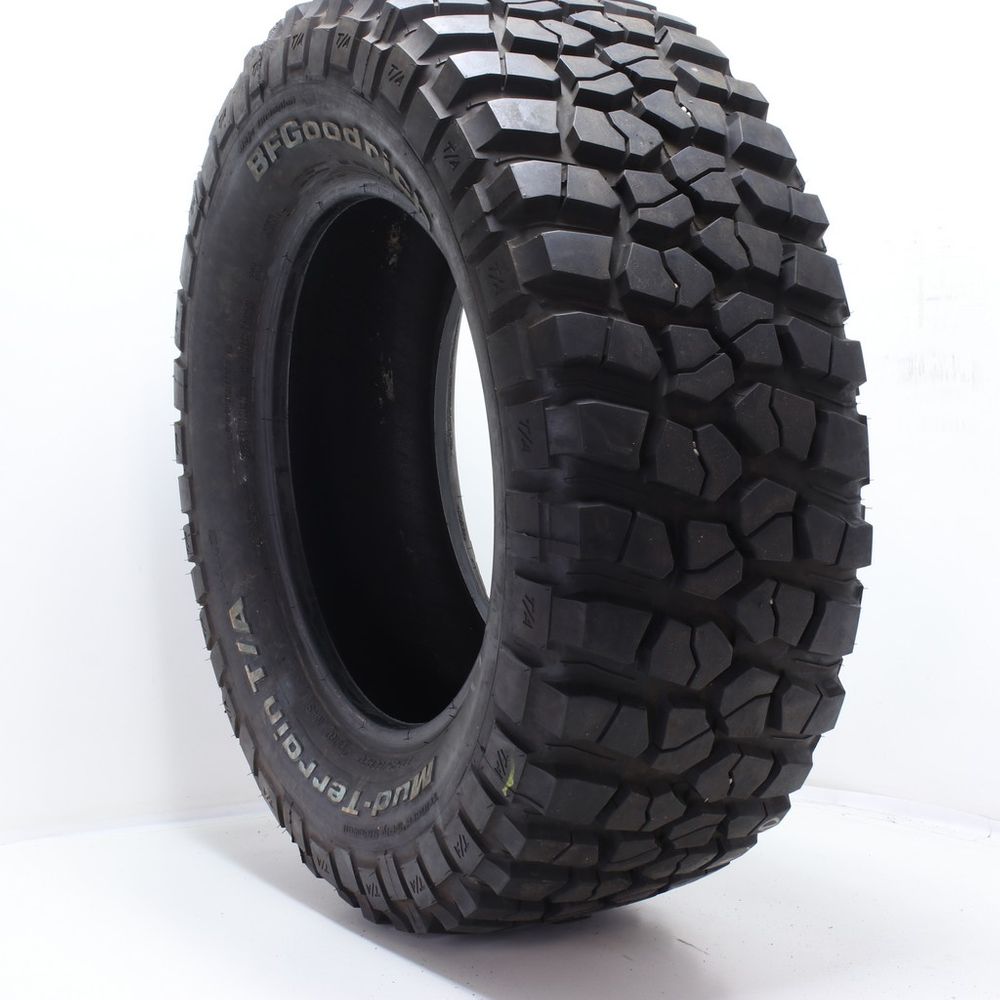Used LT 325/60R20 BFGoodrich Mud-Terrain T/A KM2 121/118Q - 19/32 - Image 1
