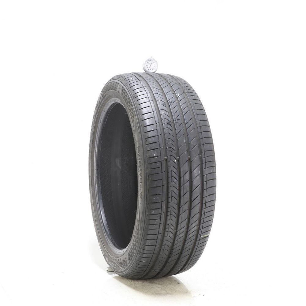 Set of (2) Used 235/45ZR19 Kumho Majesty 9 Solus TA91 99W - 7.5-8/32 - Image 4