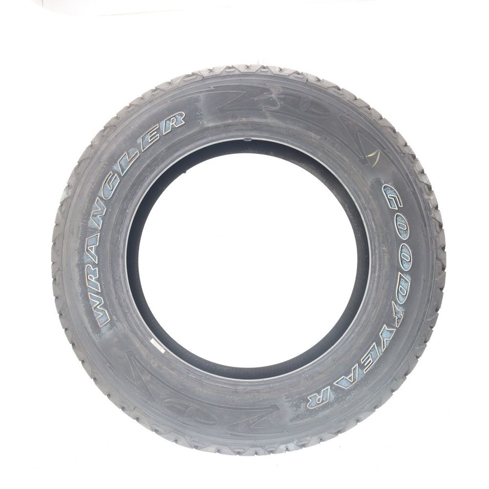 Used 275/60R20 Goodyear Wrangler Silent Armor 114T - 12.5/32 - Image 3