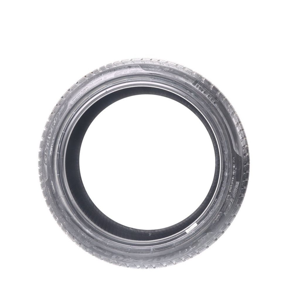 Set of (2) New 245/40R19 Pirelli Winter Sottozero 3 MOE Run Flat 98V - Image 3