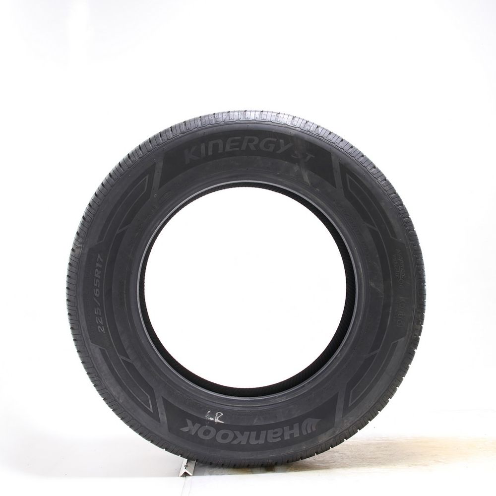 Driven Once 225/65R17 Hankook Kinergy ST 102T - 8.5/32 - Image 3