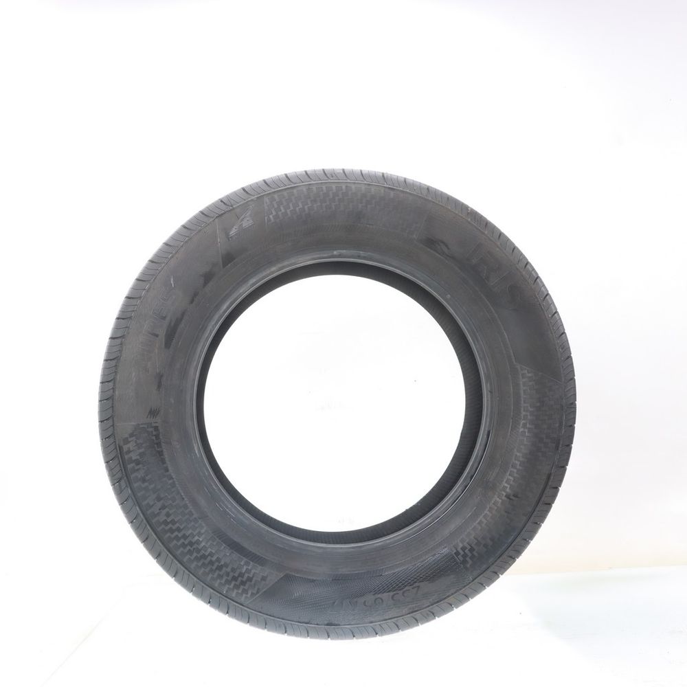 New 235/65R17 Iris Aures Touring SUV 108V - Image 3