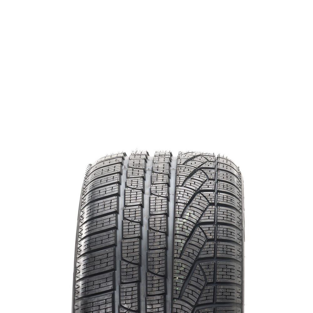 Set of (2) New 245/35R18 Pirelli Winter 240 Sottozero Series II Run Flat 92V - Image 2