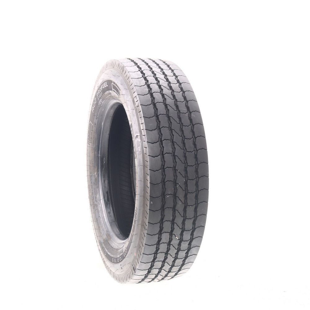 Used 225/70R19.5 Pirelli R02 ProFuel Steer 128/126N - 14/32 - Image 1
