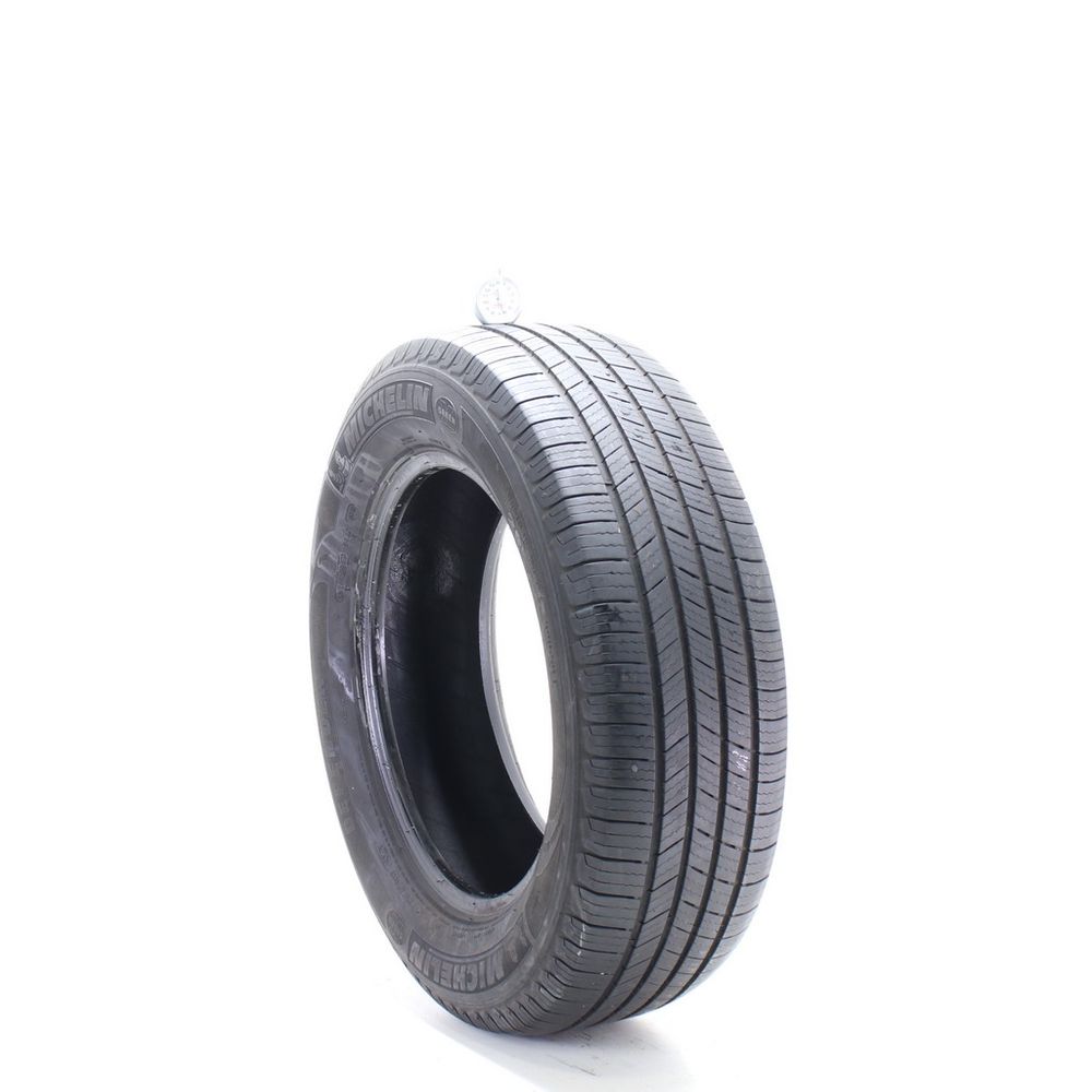 Set of (4) Used 225/65R17 Michelin Defender 102T - 5.5-6/32 - Image 4