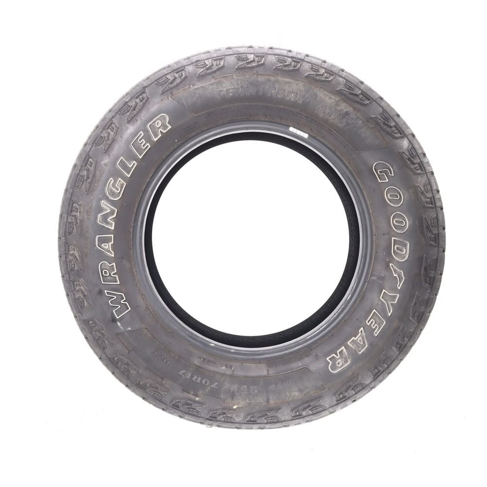 Used 255/70R17 Goodyear Wrangler Territory AT/S 112T - 10/32 - Image 3