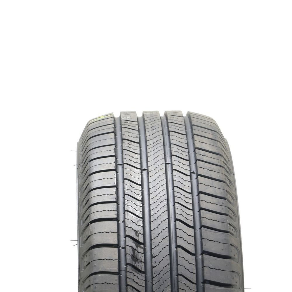 Set of (2) New 225/60R18 Michelin Defender 2 100H - Image 2