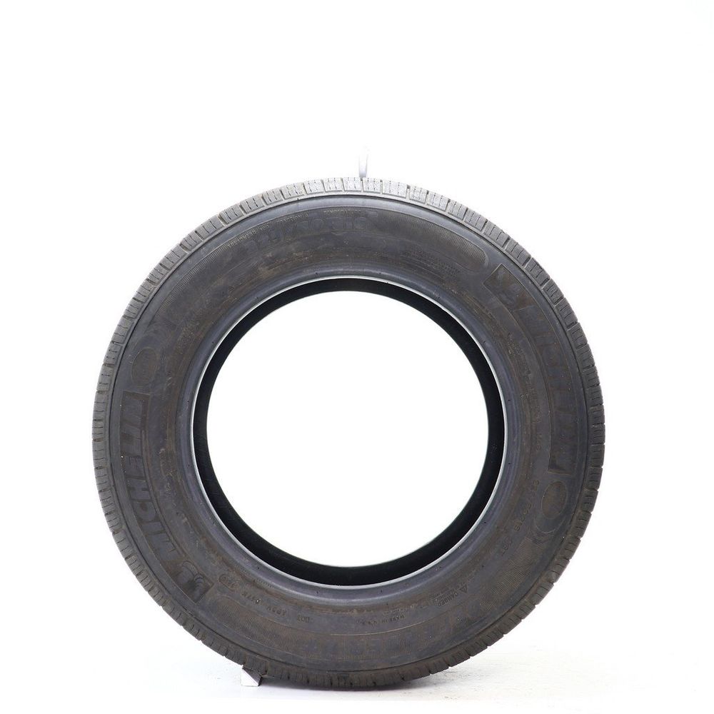 Used 225/60R16 Michelin Defender XT 98T - 8/32 - Image 3