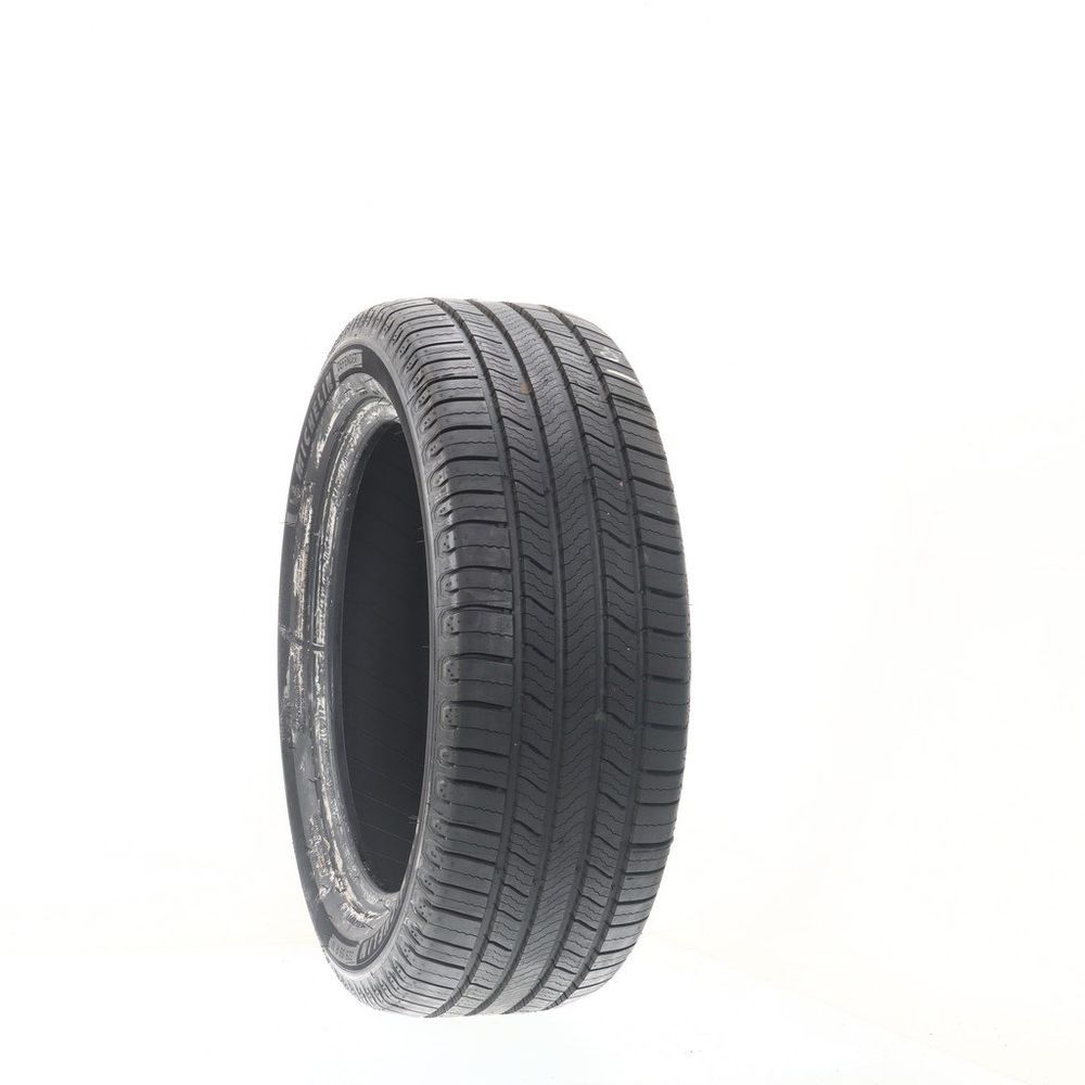 Set of (2) New 225/55R18 Michelin Defender 2 98V - Image 1