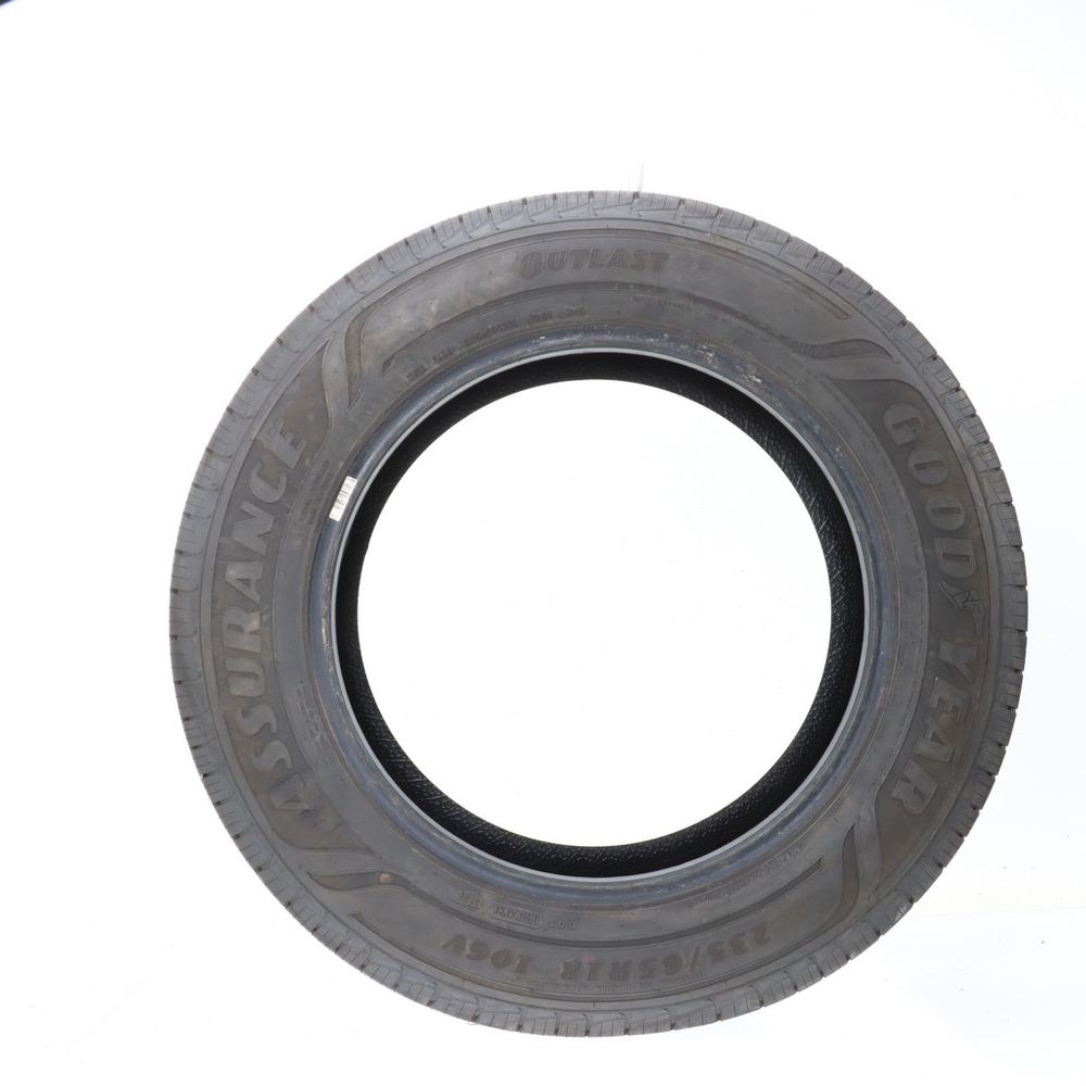 Set of (2) Used 235/65R18 Goodyear Assurance Outlast 106V - 11.5-12.5/32 - Image 3