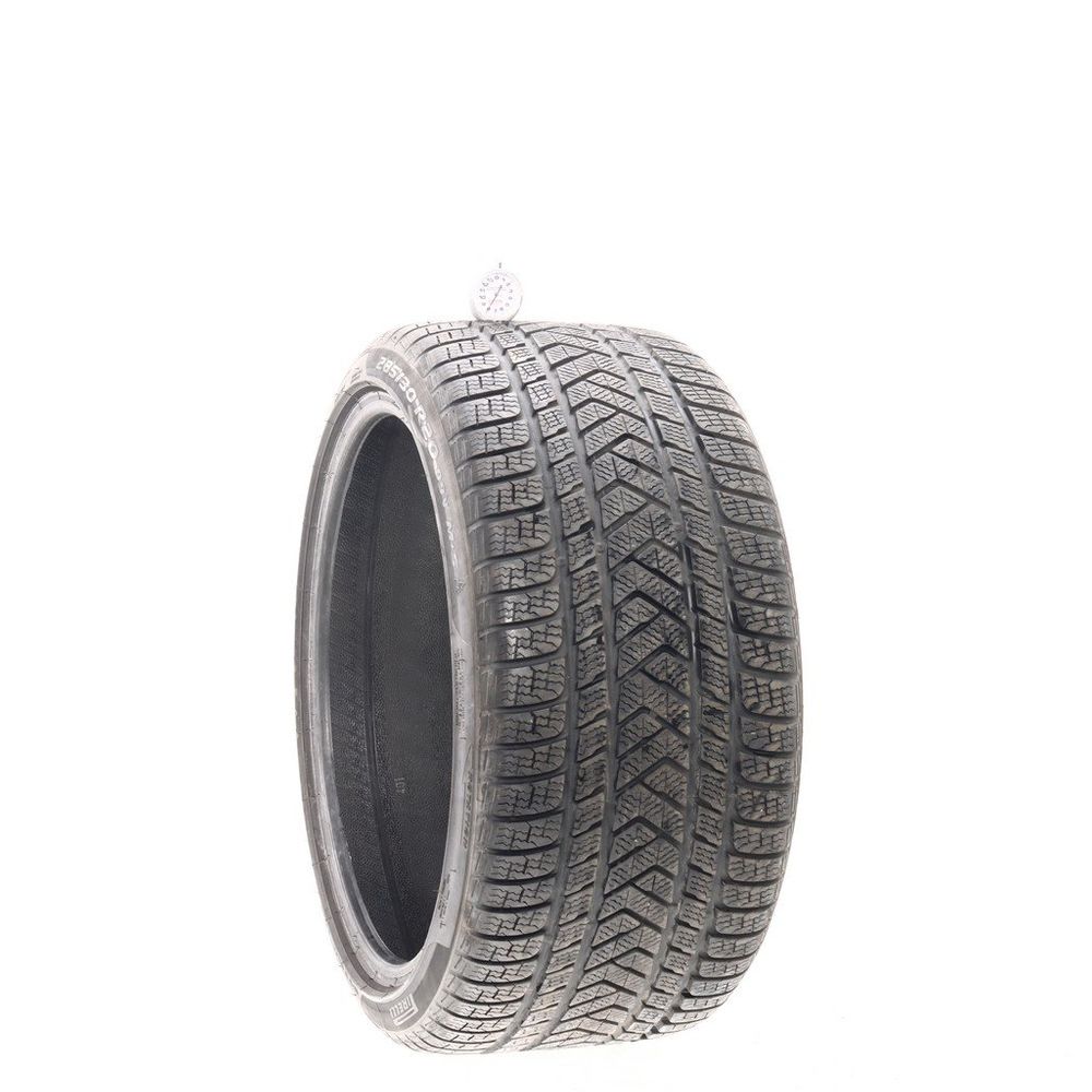 Set of (2) Used 285/30R20 Pirelli Winter Sottozero 3 J 99V - 8-8.5/32 - Image 1