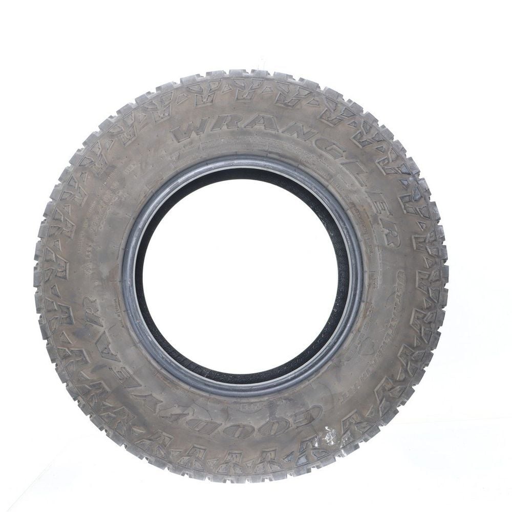Set of (2) Used 265/70R16 Goodyear Wrangler Ultra Terrain AT 112S - 10.5-11/32 - Image 3