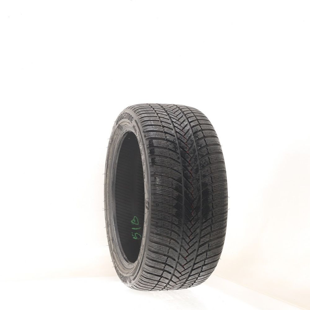 Driven Once 255/40R18 Bridgestone Blizzak LM-005 99V - 9/32 - Image 1