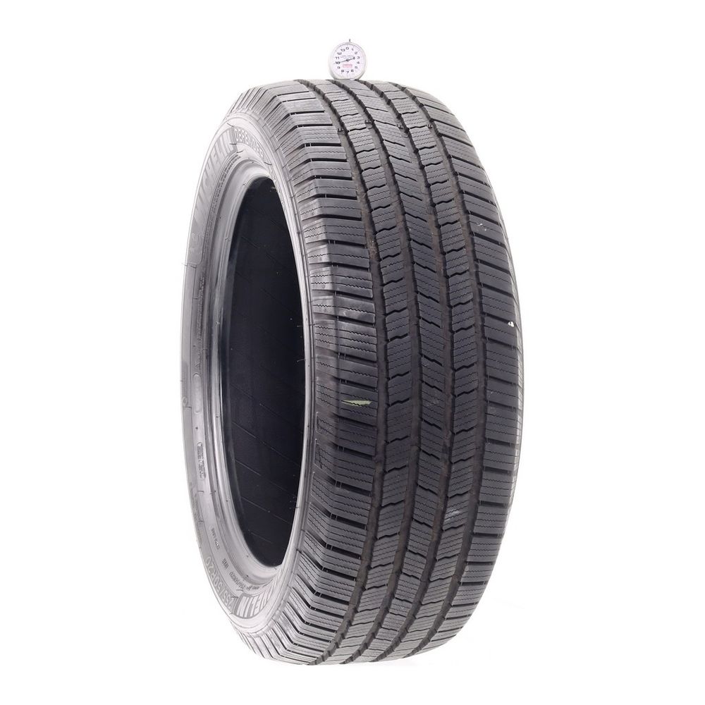 Used 255/50R20 Michelin Defender LTX M/S 109H - 10/32 - Image 1