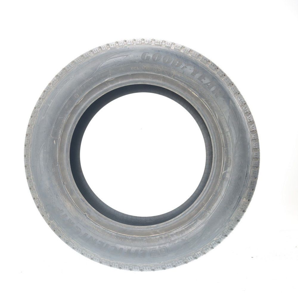New 265/60R18 Goodyear Efficient Grip SUV.4X4 110V - Image 3