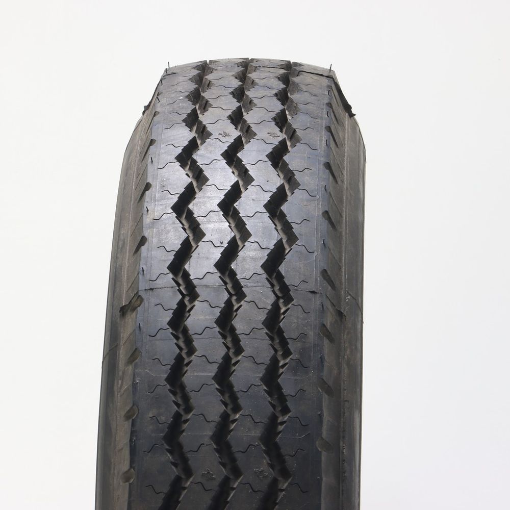 Used 8R19.5 Michelin XZA 1N/A - 15/32 - Image 2