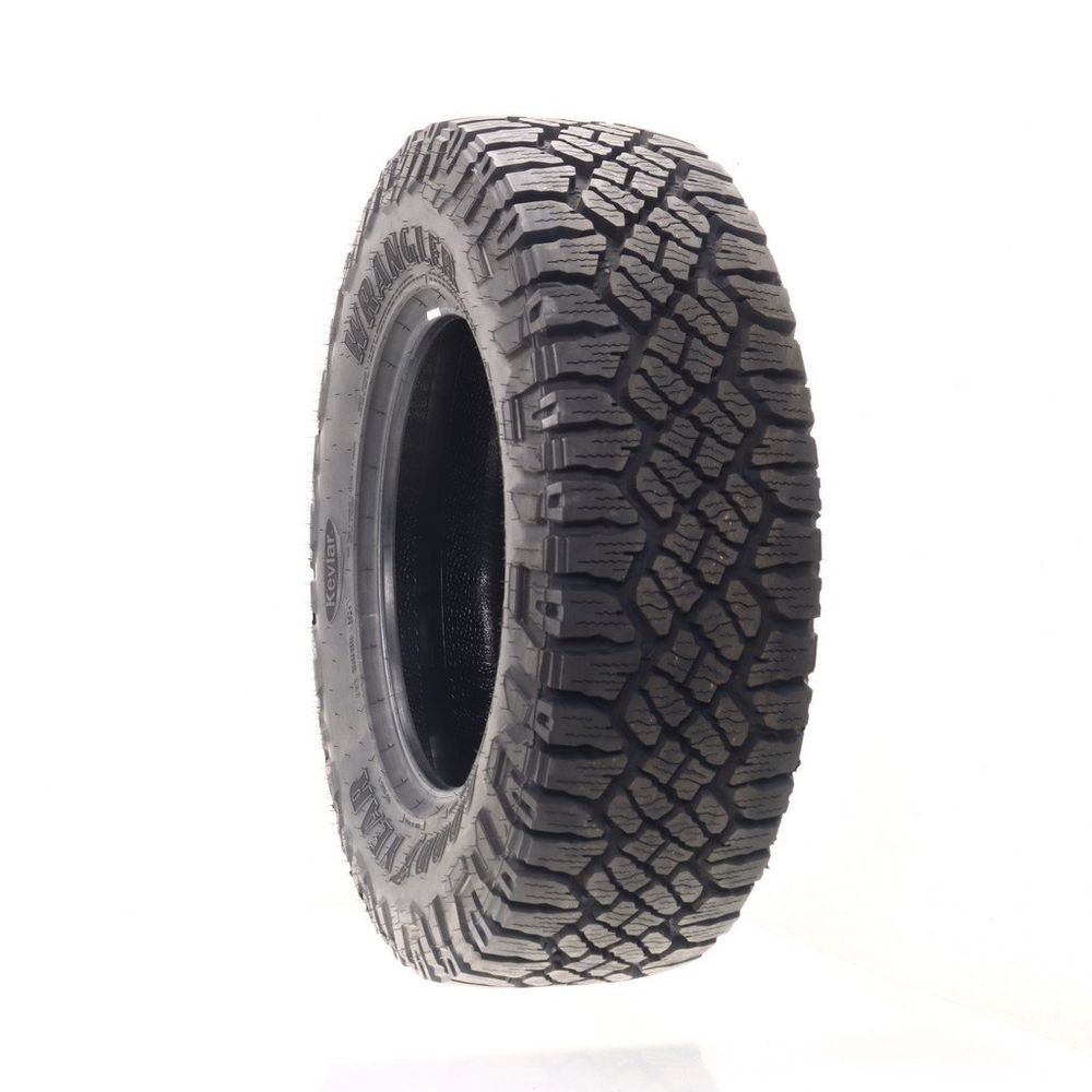 Driven Once LT 275/70R18 Goodyear Wrangler Duratrac RT Kevlar 125/122R E - New - Image 1