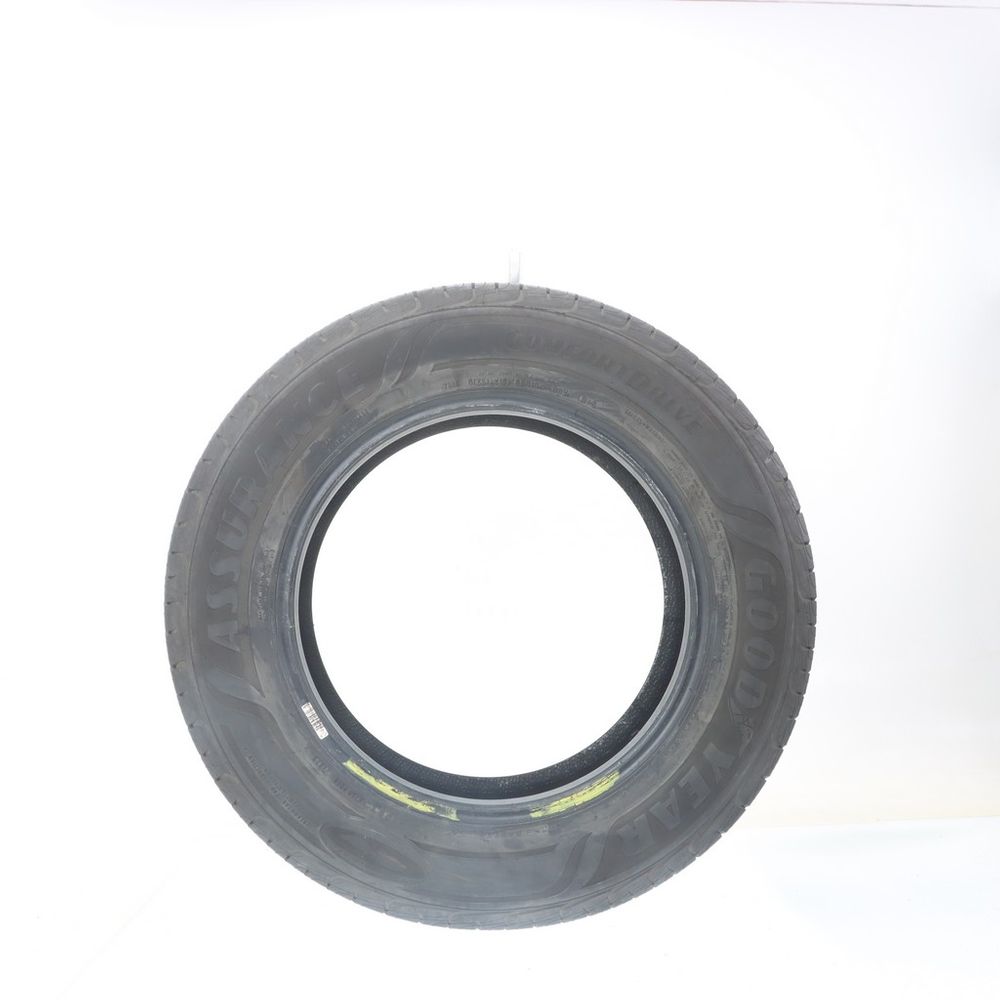 Set of (2) Used 215/65R16 Goodyear Assurance ComfortDrive 98V - 9.5-10/32 - Image 3