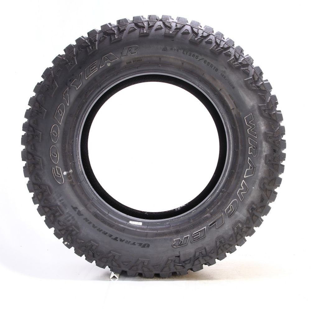 Used LT 285/65R18 Goodyear Wrangler Ultra Terrain AT 125/122Q E - 15/32 - Image 3