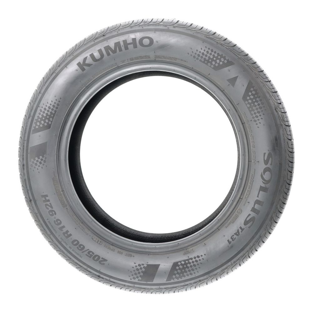 Set of (4) Used 205/60R16 Kumho Solus TA31 92H - 7.5/32 - Image 3