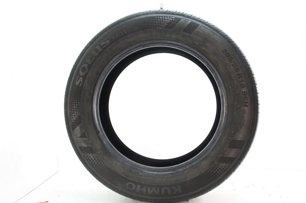 Used 205/65R16 Kumho Solus TA31 95H - 6.5/32 - Image 3