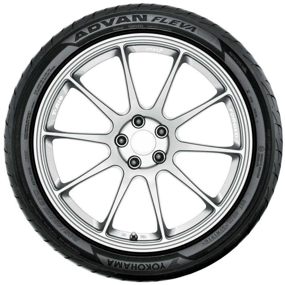 Set of (2) New P 195/45R16 Yokohama Advan Fleva V701 84W - Image 2