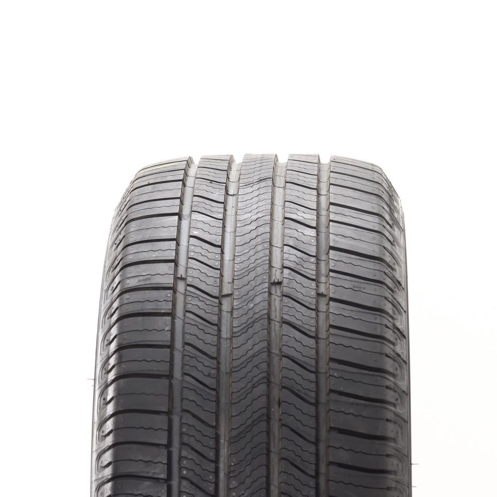 Set of (2) New 255/55R20 Michelin Defender 2 110H - Image 2