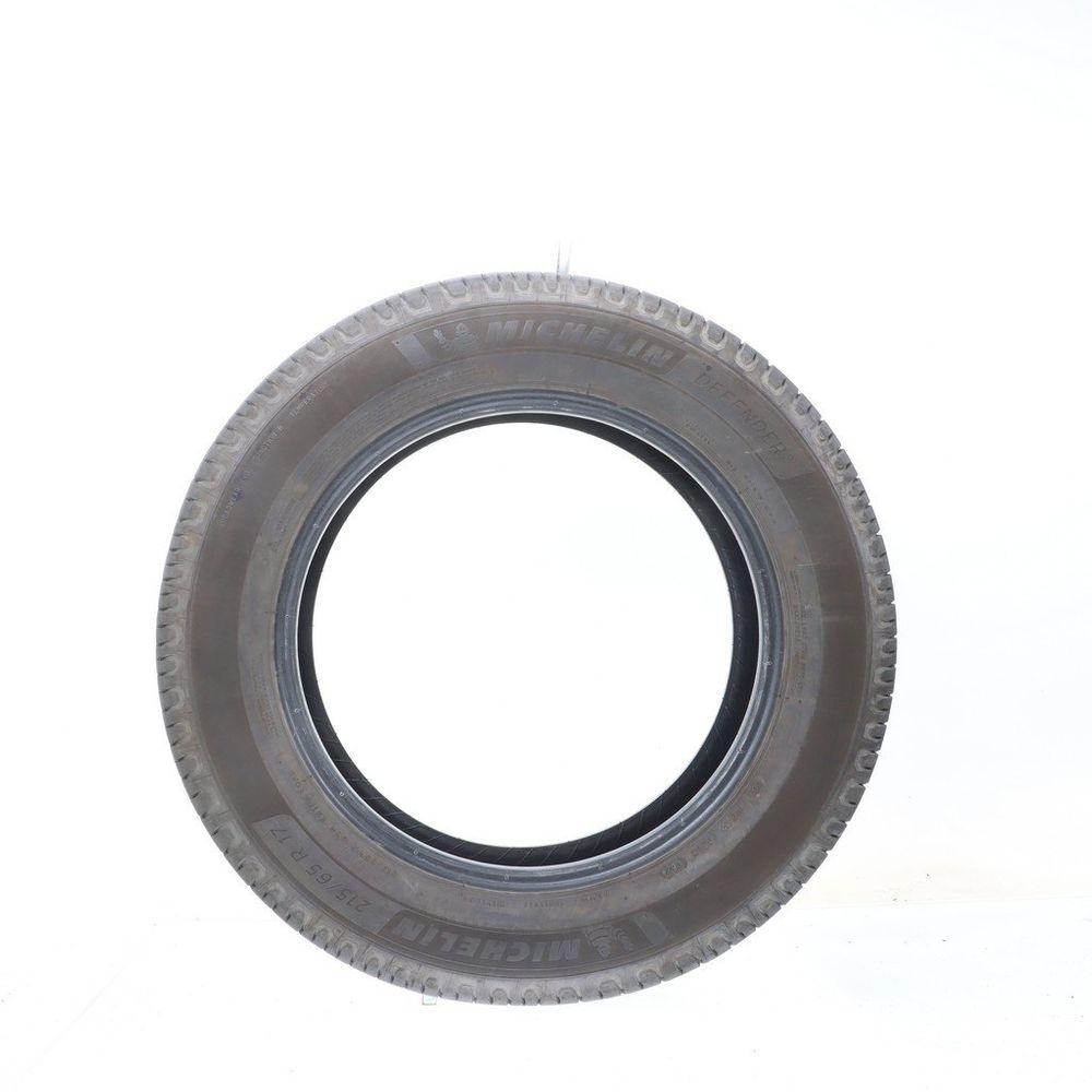 Set of (2) Used 215/65R17 Michelin Defender 2 103H - 7.5/32 - Image 3