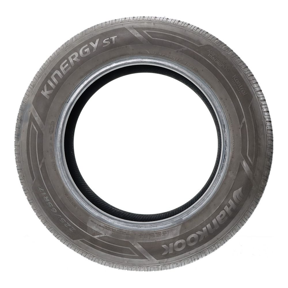 Set of (2) Used 225/65R17 Hankook Kinergy ST 102T - 6-7.5/32 - Image 3